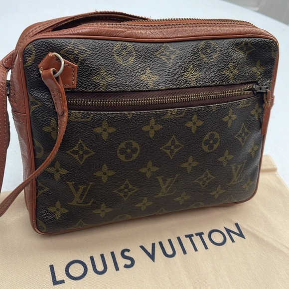 Authentic Louis Vuitton Monogram Vintage Clutch Wristlet & LV Dust Bag - Picture 9 of 16